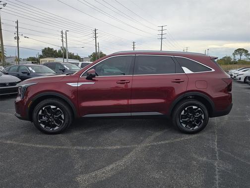 2025 Kia Sorento S