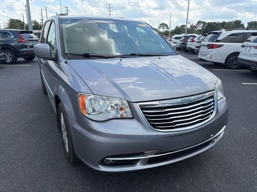 Billet Silver Metallic Clearcoat 2013 Chrysler Town & Country Touring