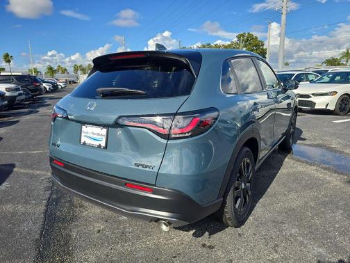 2026 Honda HR-V AWD Sport