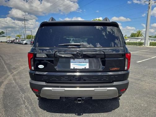 Crystal Black Pearl 2026 Honda Passport AWD TrailSport Blackout