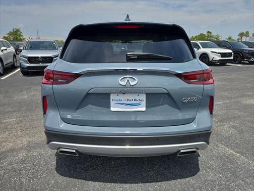 2023 INFINITI QX50 LUXE