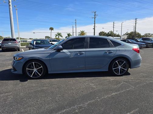 2022 Honda Civic Touring