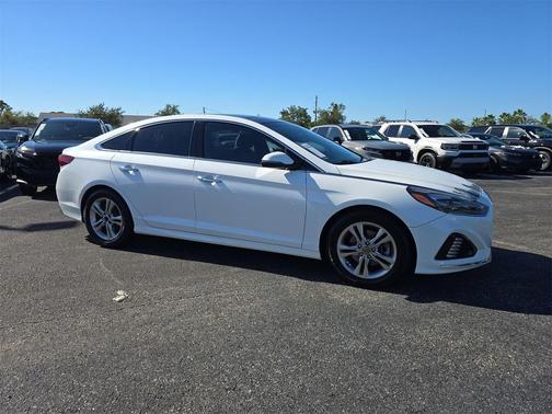 2018 Hyundai SONATA Limited