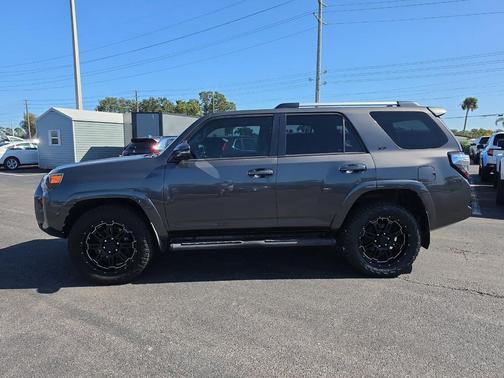 Magnetic Gray Metallic 2019 Toyota 4Runner SR5 Premium