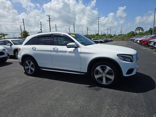 2017 Mercedes-Benz GLC 300 Base