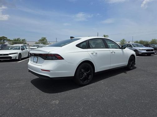 2025 Honda Accord Sport SE 1.5T