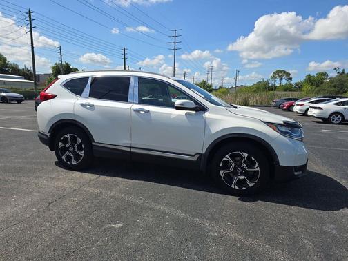 White Diamond Pearl 2018 Honda CR-V Touring
