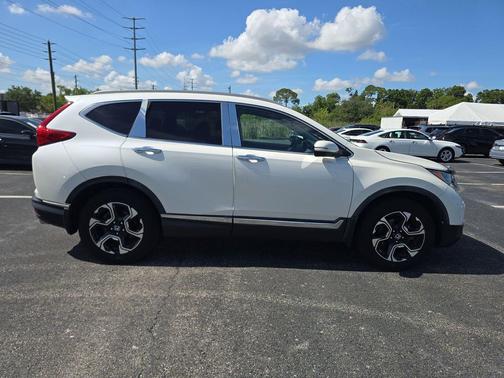 White Diamond Pearl 2018 Honda CR-V Touring