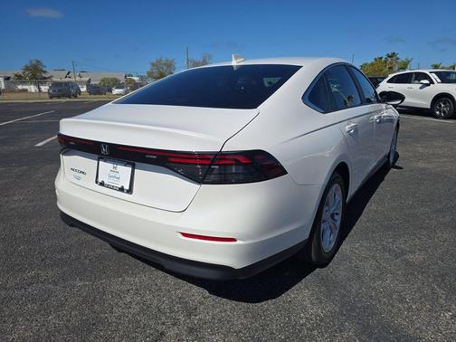 2025 Honda Accord LX 1.5T