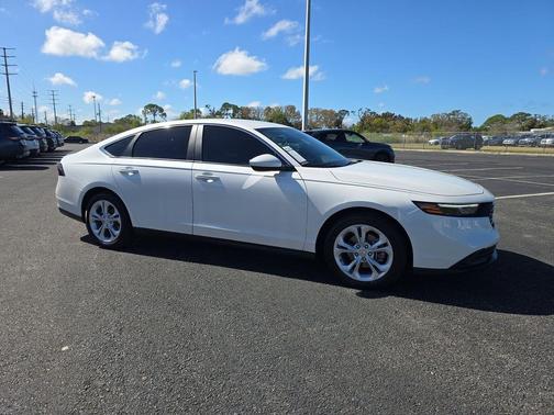 2025 Honda Accord LX 1.5T