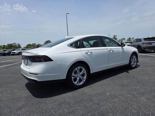 2025 Honda Accord LX 1.5T