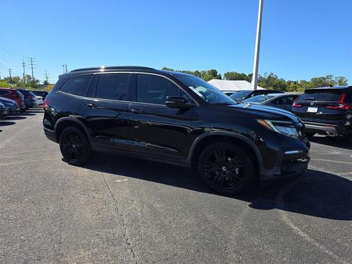 2022 Honda Pilot AWD Black Edition