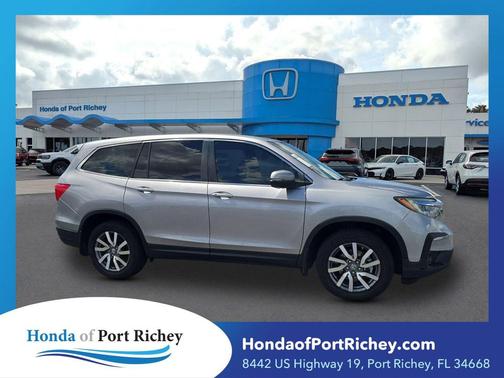 Lunar Silver Metallic 2020 Honda Pilot 2WD EX