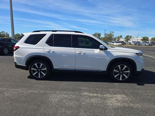 2023 Honda Pilot AWD Elite