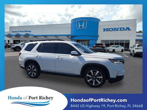 2023 Honda Pilot AWD Elite