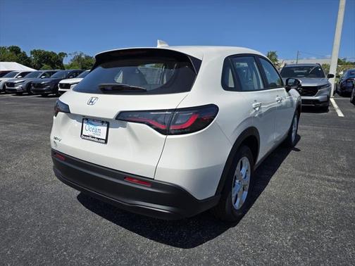 2025 Honda HR-V LX