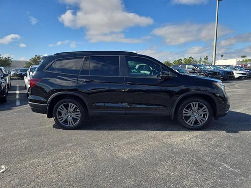 2022 Honda Pilot AWD Sport