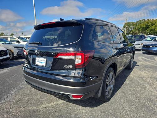 2022 Honda Pilot AWD Sport