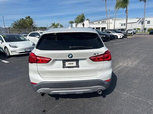 2017 BMW X1 sDrive28i