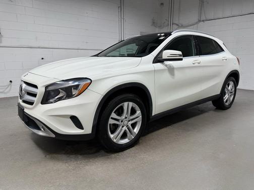 2017 Mercedes-Benz GLA 250 Base 4MATIC