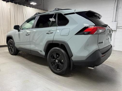 2023 Toyota RAV4 Hybrid XLE