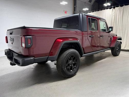 2022 Jeep Gladiator Sport