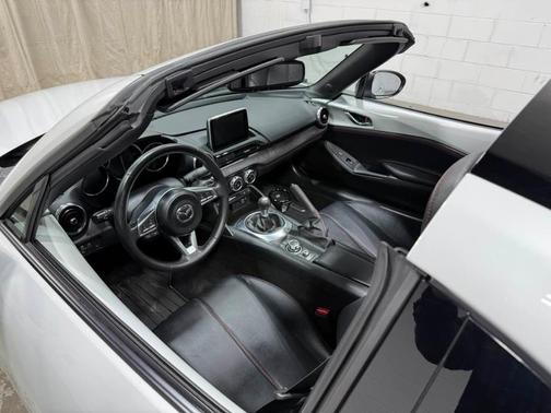 2017 Mazda MX-5 Miata RF Grand Touring