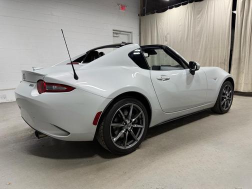 2017 Mazda MX-5 Miata RF Grand Touring