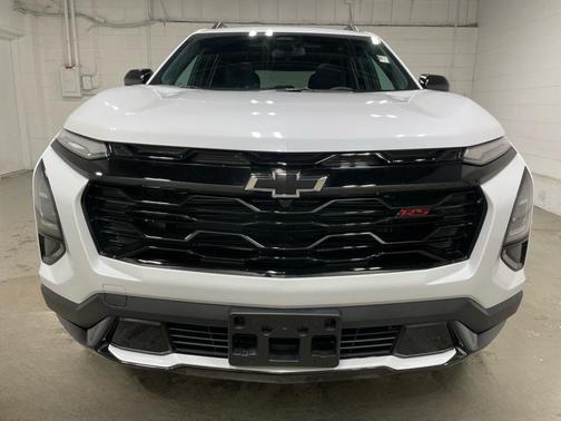 Polar White 2026 Chevrolet Equinox RS