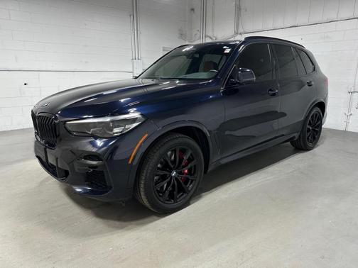 2022 BMW X5 M50i