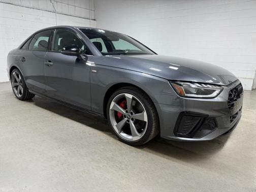 Daytona Gray Pearl Effect 2023 Audi A4 45 S line Premium Plus