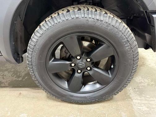 Granite Crystal Clearcoat Metallic 2019 RAM 1500 Classic Warlock