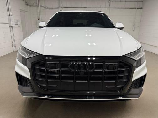 2023 Audi Q8 55 Premium