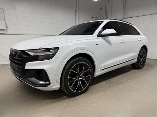 2023 Audi Q8 55 Premium