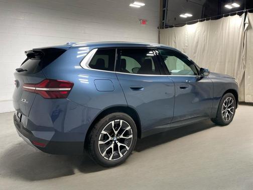 Arctic Race Blue Metallic 2026 BMW X3 30 xDrive