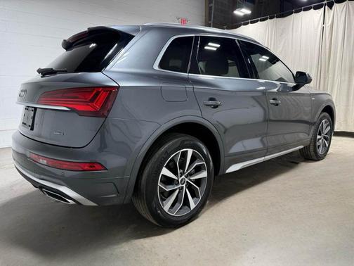 2023 Audi Q5 45 S line quattro Premium