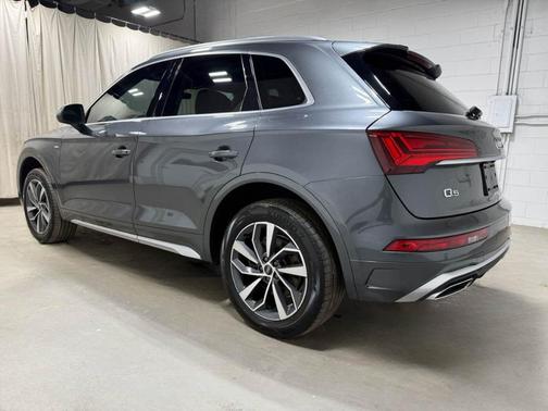 2023 Audi Q5 45 S line quattro Premium