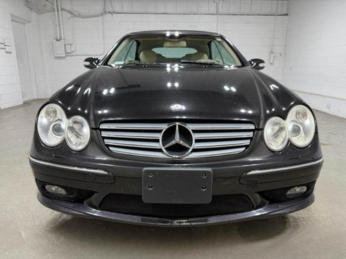 2004 Mercedes-Benz CLK-Class Base
