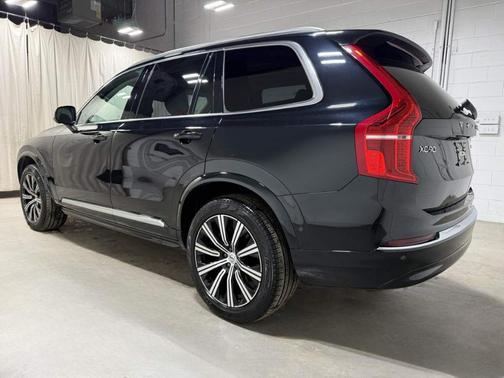 2024 Volvo XC90 B5 Plus Bright Theme