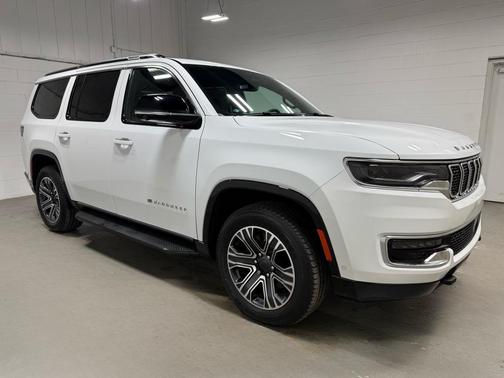 2024 Jeep Wagoneer Base