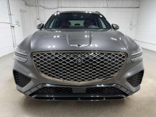 Makalu Gray 2024 Genesis GV70 2.5T
