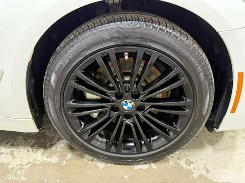 2019 BMW 540 i xDrive