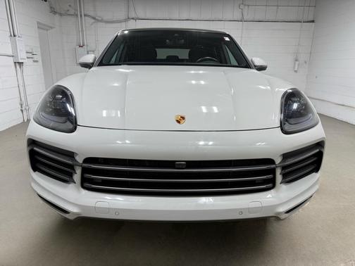 2023 Porsche Cayenne Platinum Edition