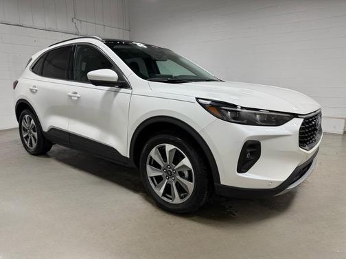 2025 Ford Escape Platinum