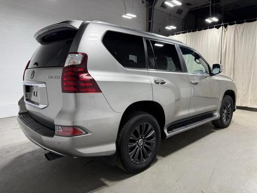 Atomic Silver 2021 Lexus GX 460 Base