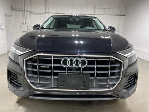 Orca Black Metallic 2021 Audi Q8 55 Premium