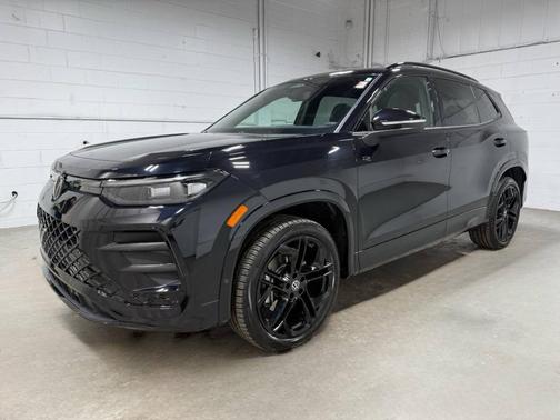 2025 Volkswagen Tiguan 2.0T SE R-Line Black