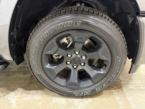 Granite Crystal Clearcoat Metallic 2026 RAM 1500 Big Horn