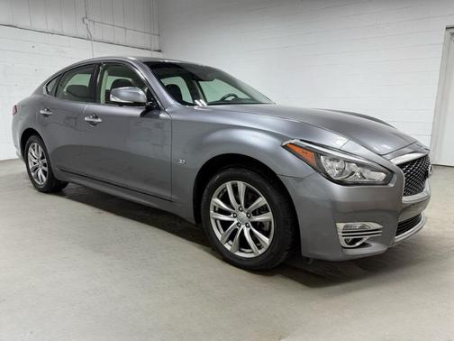 2015 INFINITI Q70 3.7X