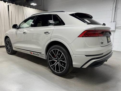 2020 Audi Q8 55 Prestige